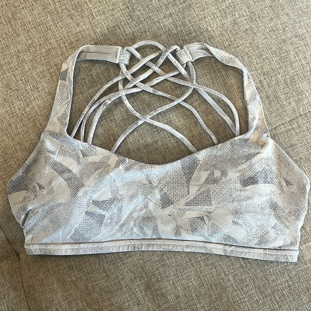 Lululemon sports bra, size 8